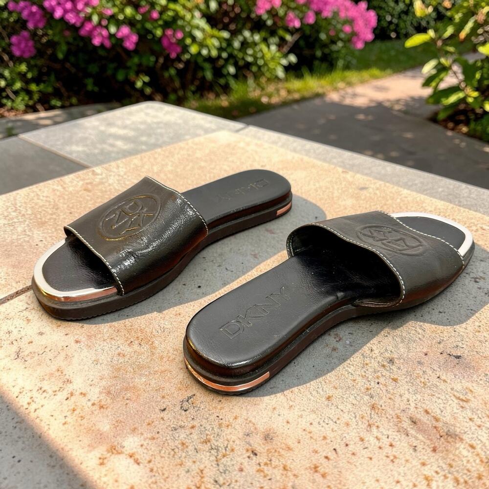 DKNY Women's Black Leather Silver Trim Himalaya Slide Sandals Summer Glam